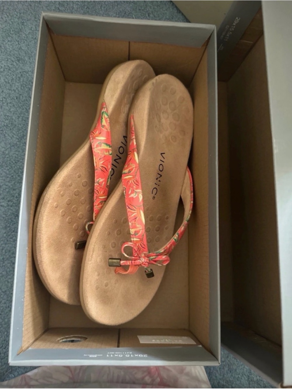 Vionic Coral-Print Thong Sandals